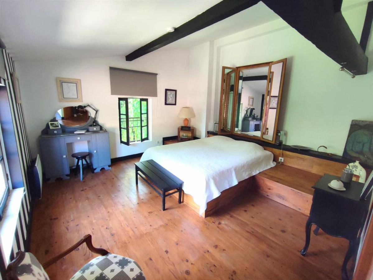 Chambre D'Hotes Le Moulin De Moulis Экстерьер фото