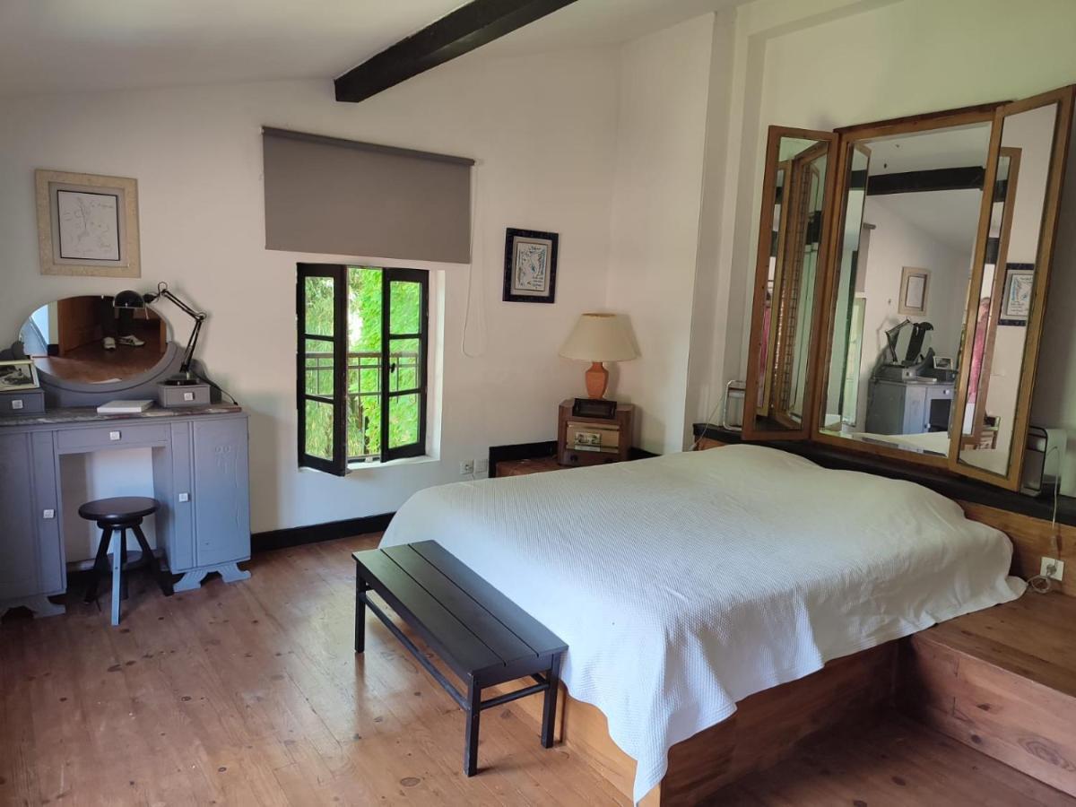 Chambre D'Hotes Le Moulin De Moulis Экстерьер фото